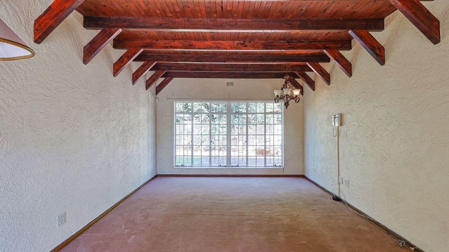 5 Bedroom Property for Sale in Protea Park North West